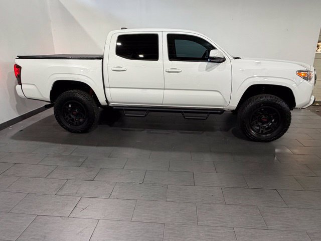 Used 2022 Toyota Tacoma SR AWD/4WD image 6