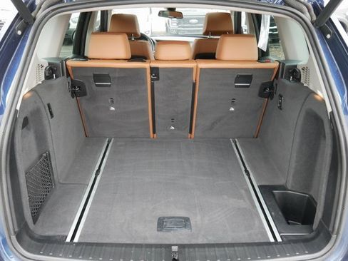 Used 2017 BMW X3 xDrive28i image 11