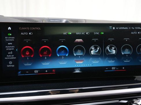 Used 2023 BMW X7 M60i w/ Executive Package image 59