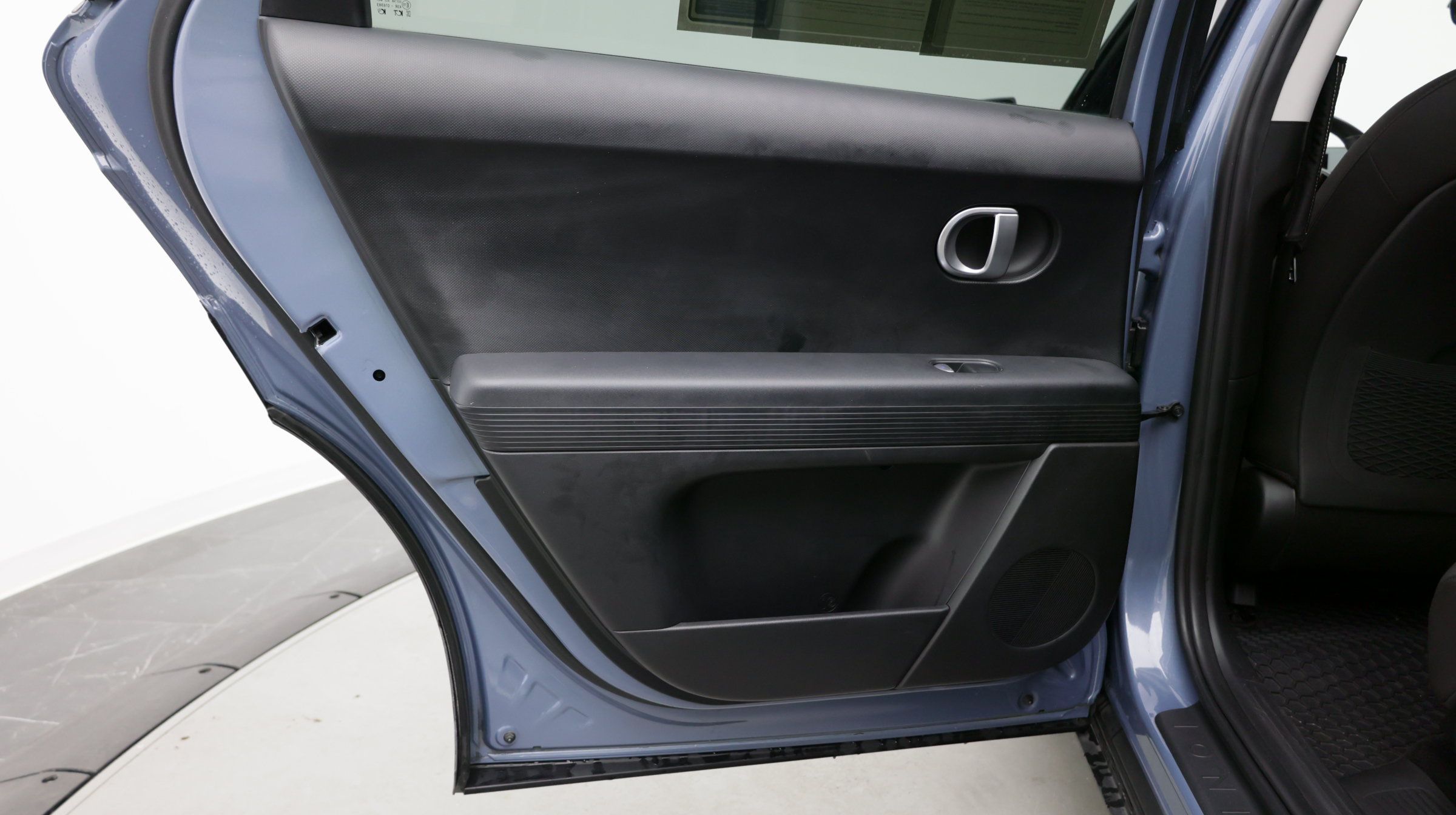 Used 2022 Hyundai Ioniq 5 SE RWD image 26