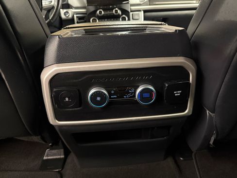 Used 2024 Ford Expedition Max XLT AWD/4WD image 27