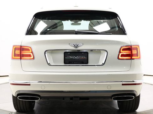 Used 2018 Bentley Bentayga Onyx Edition AWD/4WD image 85
