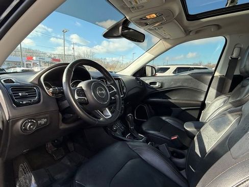 Used 2018 Jeep Compass Limited w/ Navigation Group image 10