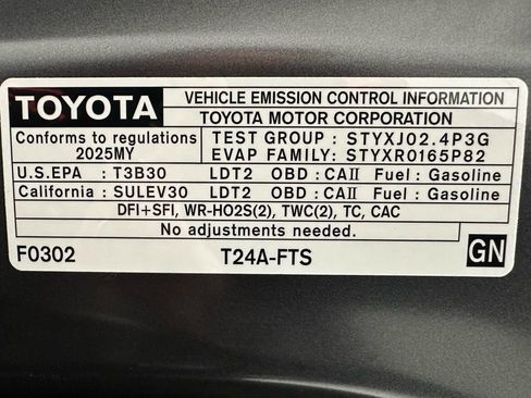 Used 2025 Toyota Highlander XLE image 73