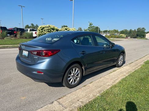 Used 2016 MAZDA MAZDA3 i Touring FWD image 3