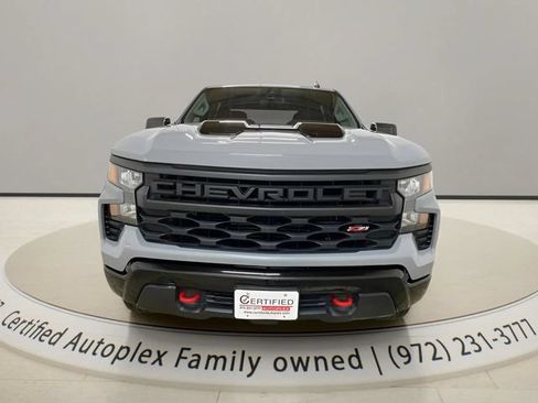 Used 2025 Chevrolet Silverado 1500 Custom Trail Boss w/ LPO, Dark Essentials Package AWD/4WD image 8