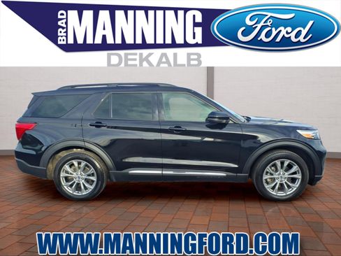 Used 2023 Ford Explorer XLT w/ Equipment Group 202A image 1