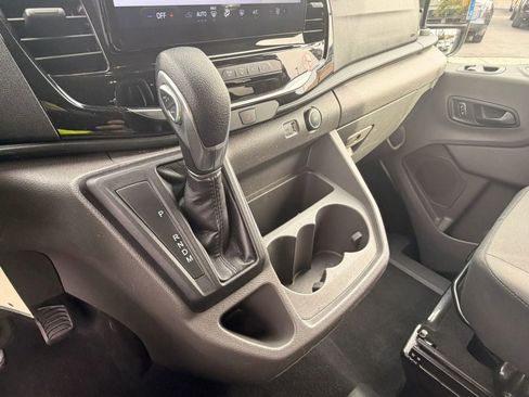 Used 2023 Ford Transit 350 XLT image 23