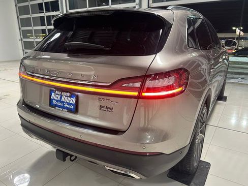 Used 2020 Lincoln Nautilus Reserve w/ Equipment Group 202A image 8