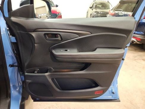 Used 2025 Honda Ridgeline TrailSport image 36