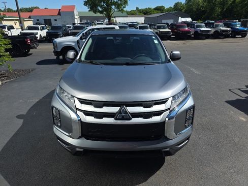 Used 2023 Mitsubishi Outlander Sport AWD image 3
