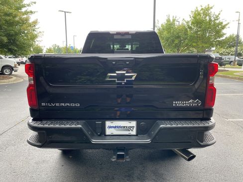 Used 2024 Chevrolet Silverado 2500 High Country w/ High Country Premium Package AWD/4WD image 8