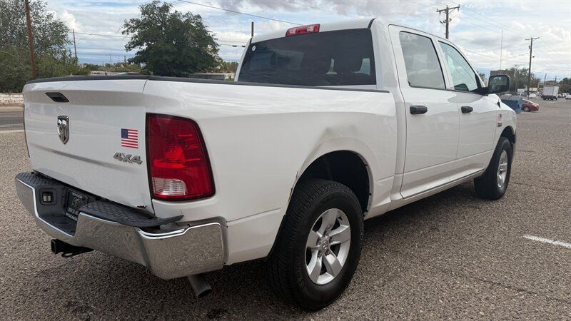 Used 2018 RAM 1500 4x4 Crew Cab w/ Chrome Appearance Group image 10