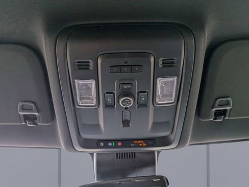 Used 2023 Chevrolet Tahoe Premier AWD/4WD image 26