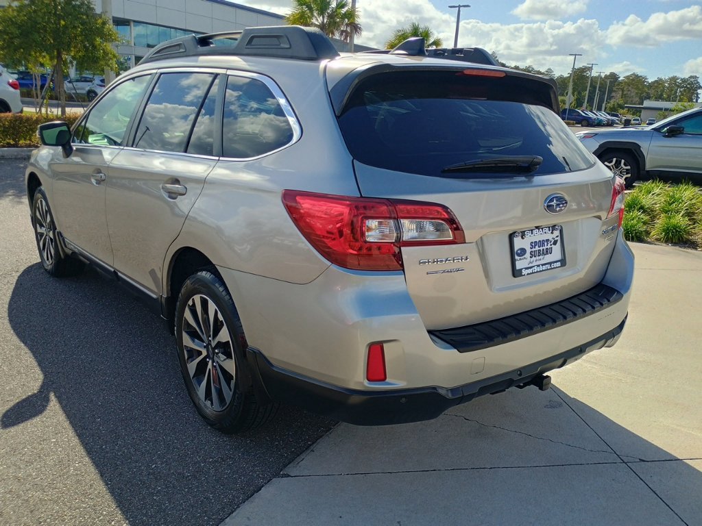 Used 2017 Subaru Outback 2.5i Limited AWD/4WD image 7