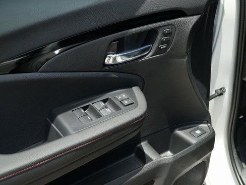 Used 2025 Honda Ridgeline Black Edition image 13