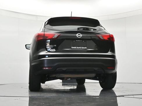 Used 2018 Nissan Rogue Sport S FWD image 41