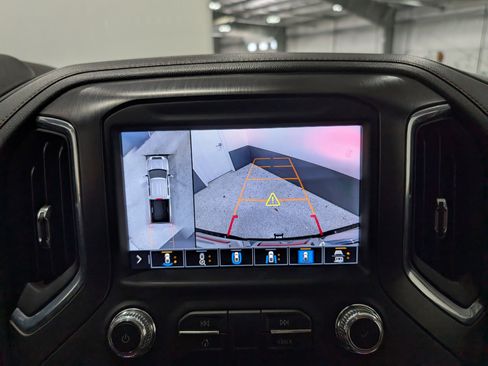 Used 2020 GMC Sierra 2500 AT4 w/ AT4 Premium Package image 31