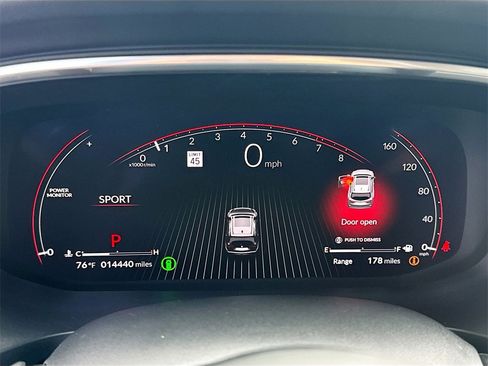 Used 2024 Acura MDX FWD w/ Technology Package image 13