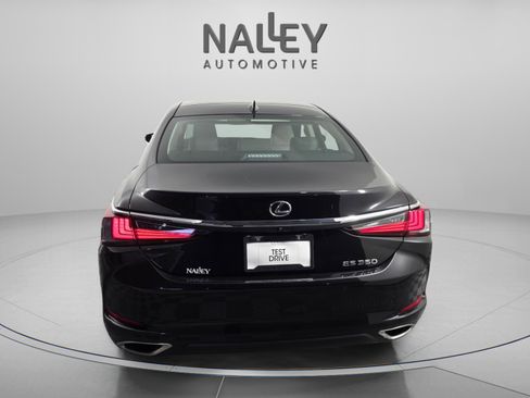 New 2025 Lexus ES 350 Ultra Luxury image 4