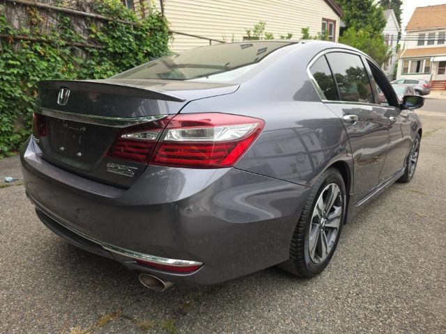 Used 2017 Honda Accord Sport Special Edition image 4