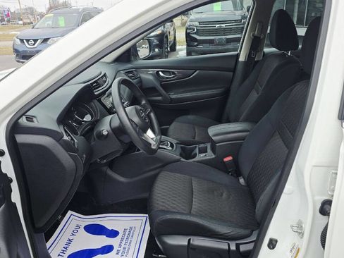 Used 2017 Nissan Rogue S image 10