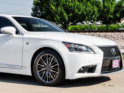 Used 2013 Lexus LS 460 w/ F-Sport Pkg RWD image 57