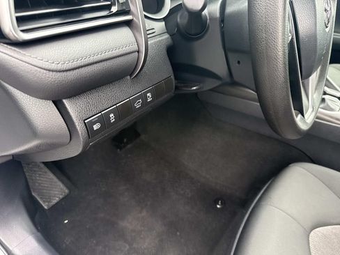 Used 2023 Toyota Camry LE AWD/4WD image 19