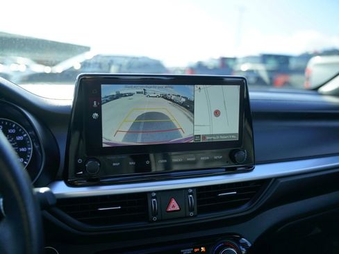 Used 2024 Kia Forte GT-Line w/ GT-Line Premium Package image 15