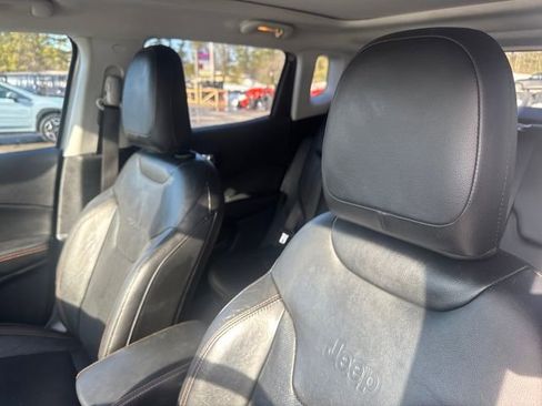 Used 2018 Jeep Compass Limited w/ Navigation Group image 11