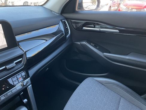 Used 2025 Kia Seltos S image 37