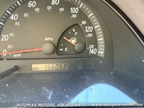Used 2004 Toyota Camry XLE FWD image 13
