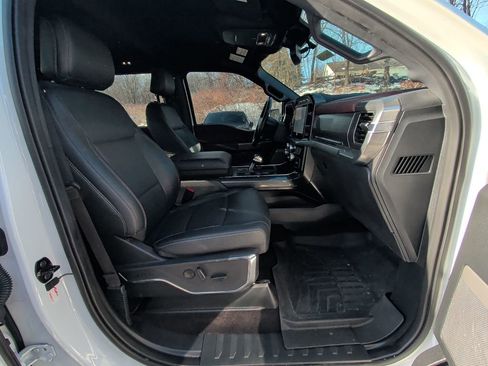 Used 2023 Ford F150 Lariat image 14
