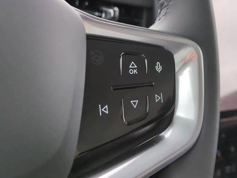 Certified 2025 Volvo EX90 Ultra image 25