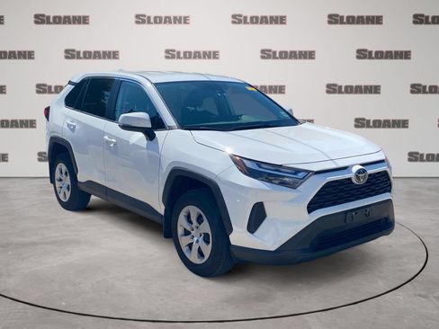 Used 2024 Toyota RAV4 LE AWD/4WD image 2
