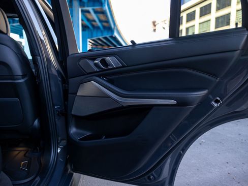 Used 2023 BMW X5 M50i w/ Climate Comfort Package image 41