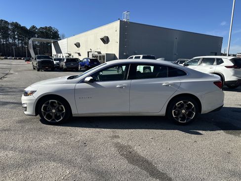 Used 2024 Chevrolet Malibu LT image 5