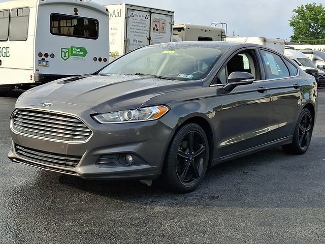 Used 2016 Ford Fusion SE AWD/4WD image 6