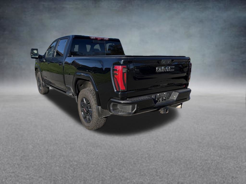 Used 2024 GMC Sierra 2500 AT4 w/ AT4 Premium Plus Package AWD/4WD image 3