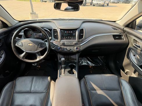 Used 2017 Chevrolet Impala Premier w/ Enhanced Convenience Package FWD image 16