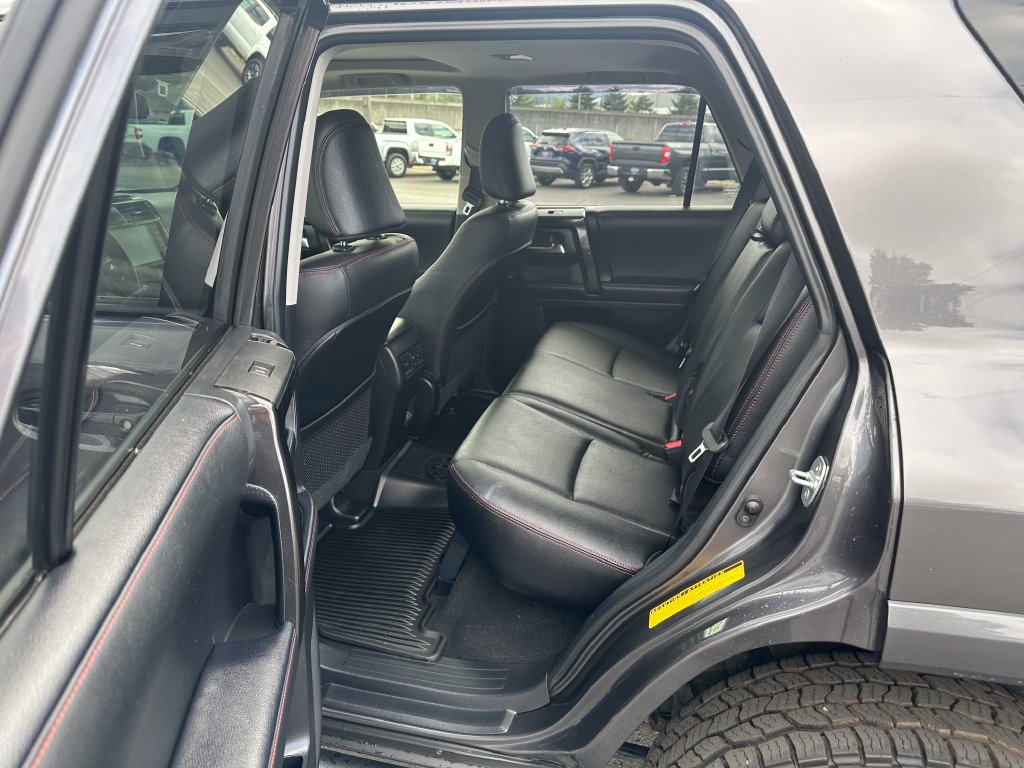 Used 2020 Toyota 4Runner Venture w/ Moonroof Package AWD/4WD image 14