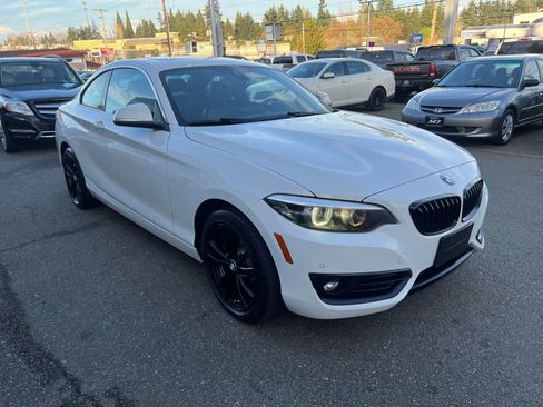 Used 2019 BMW 230i Coupe w/ Convenience Package RWD image 2