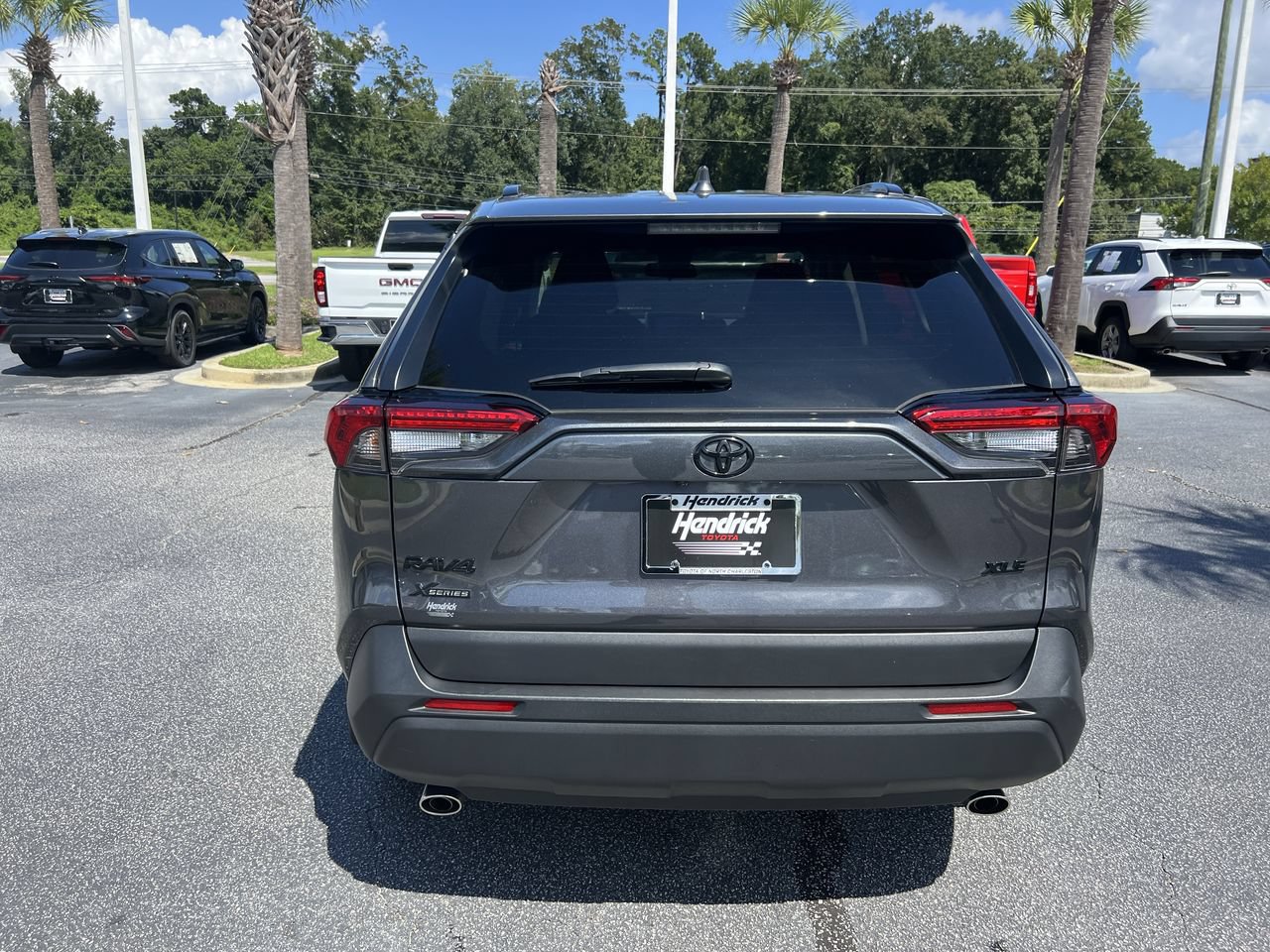 Used 2025 Toyota RAV4 XLE FWD image 9