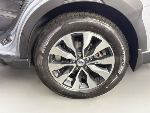 Used 2023 Subaru Outback Limited AWD/4WD image 35