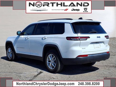 Used 2024 Jeep Grand Cherokee L Laredo w/ Luxury Tech Group I image 2