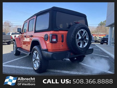 Used 2020 Jeep Wrangler Unlimited Sahara AWD/4WD image 3