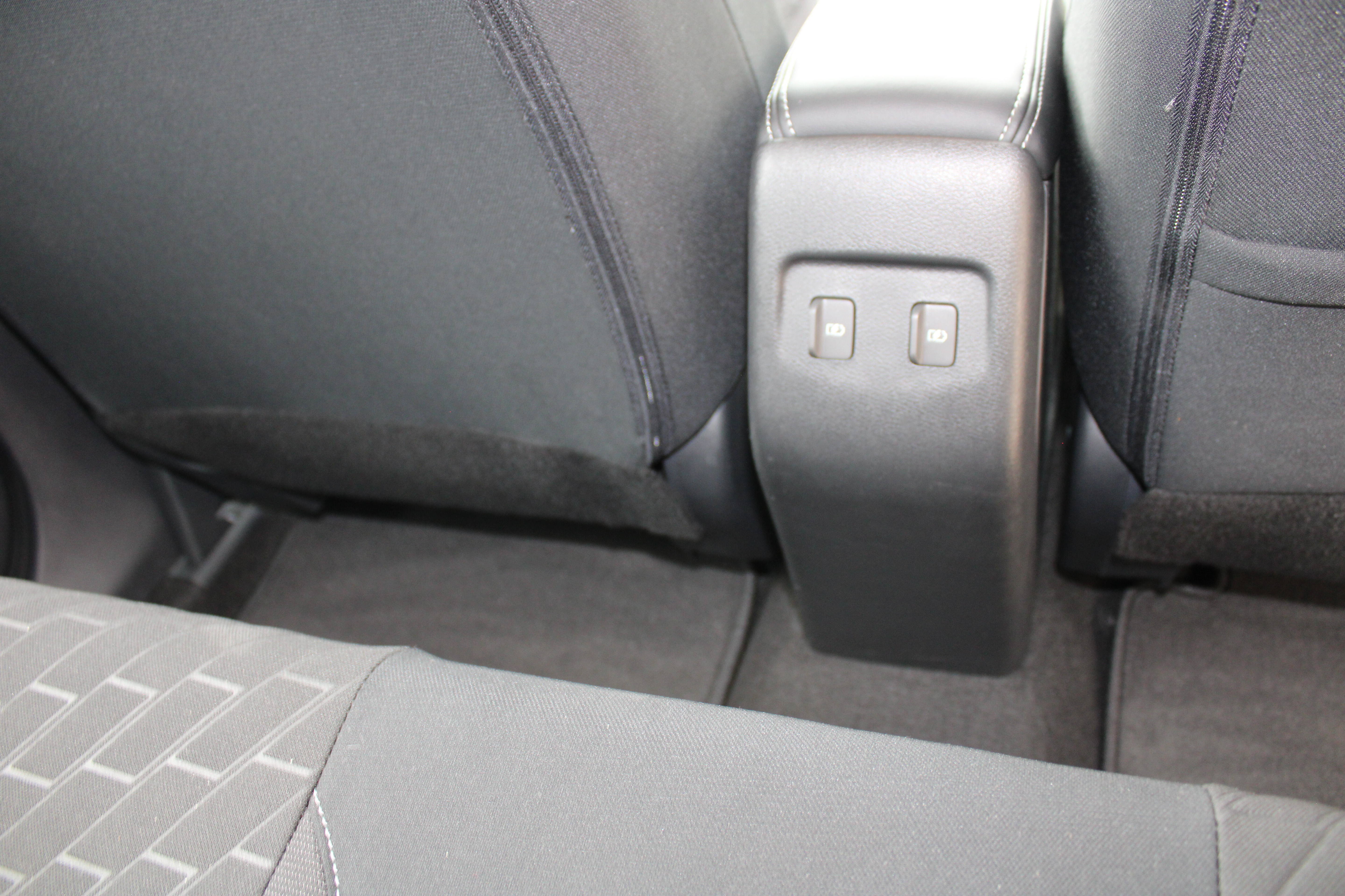Used 2023 Nissan Kicks SV FWD image 24