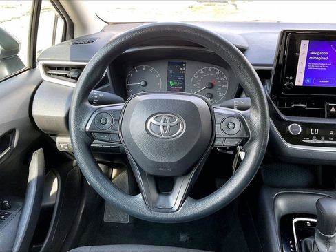 Used 2024 Toyota Corolla LE FWD image 9