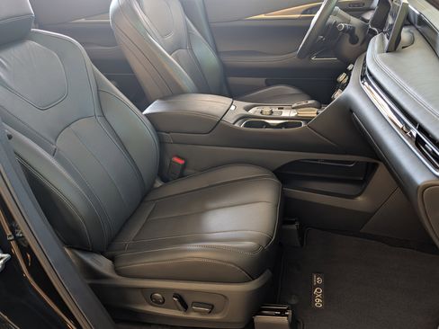 Used 2025 INFINITI QX60 Luxe w/ Vision Package FWD image 22