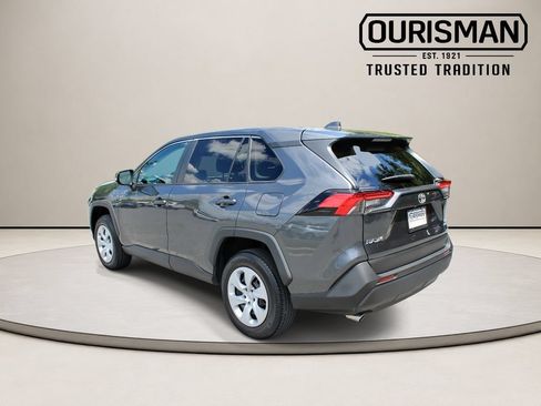 Used 2023 Toyota RAV4 LE AWD/4WD image 7